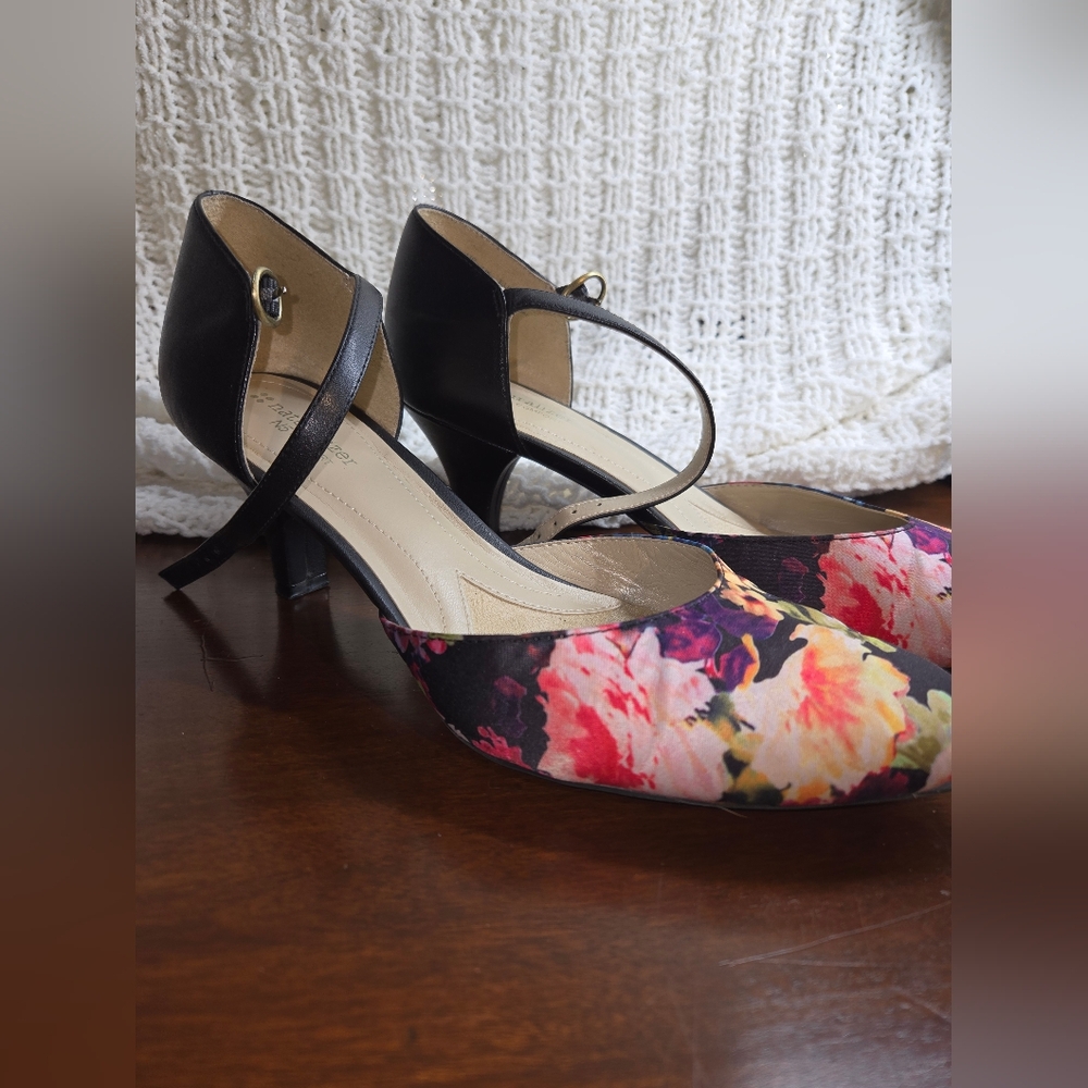 Naturalizer Black and Pink Heels with Ankle Strap